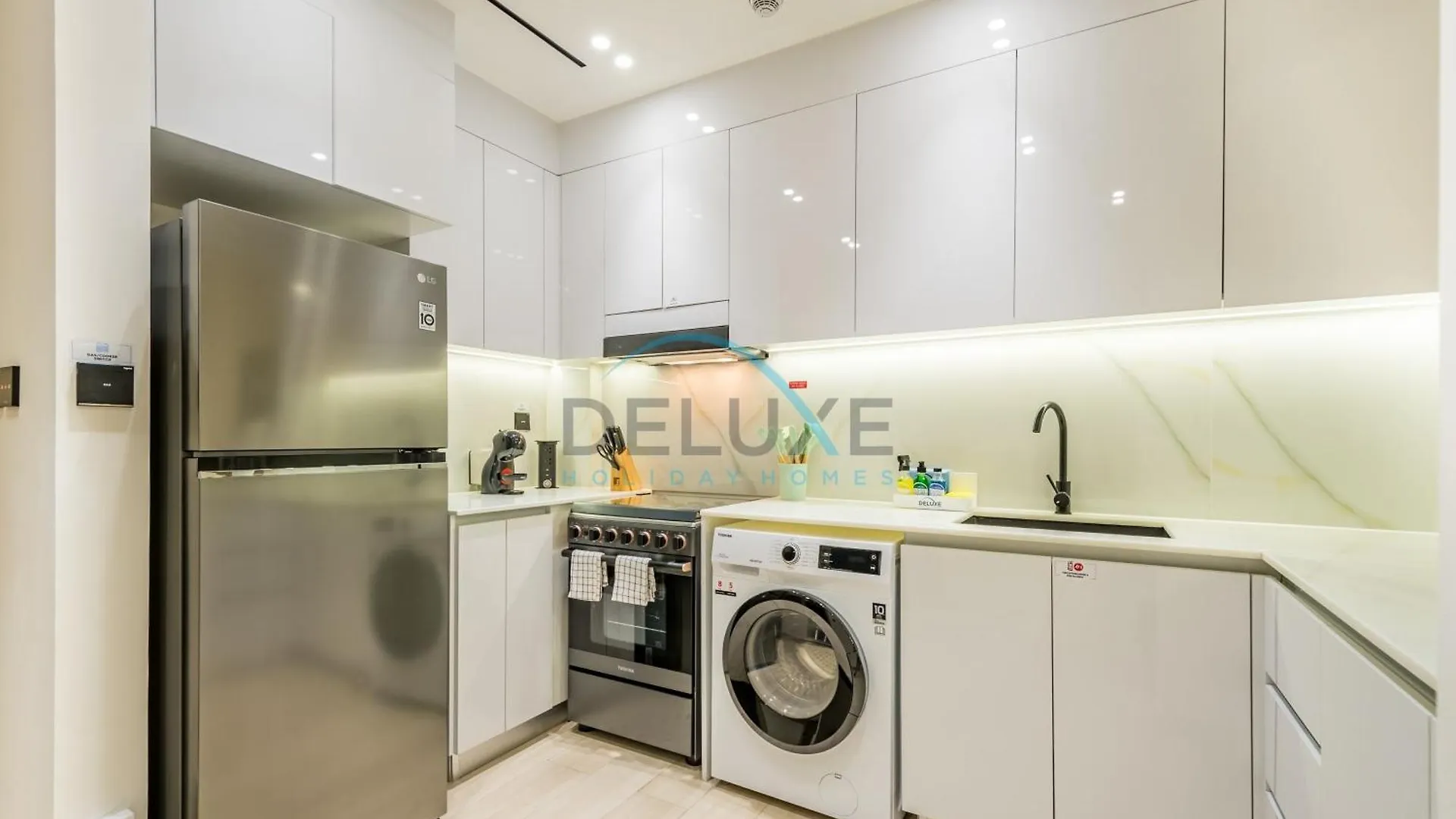 Modern 1Br Apartment In Binghatti Luna, Jumeirah Village Circle By Deluxe Holiday Homes Dubai 0*,