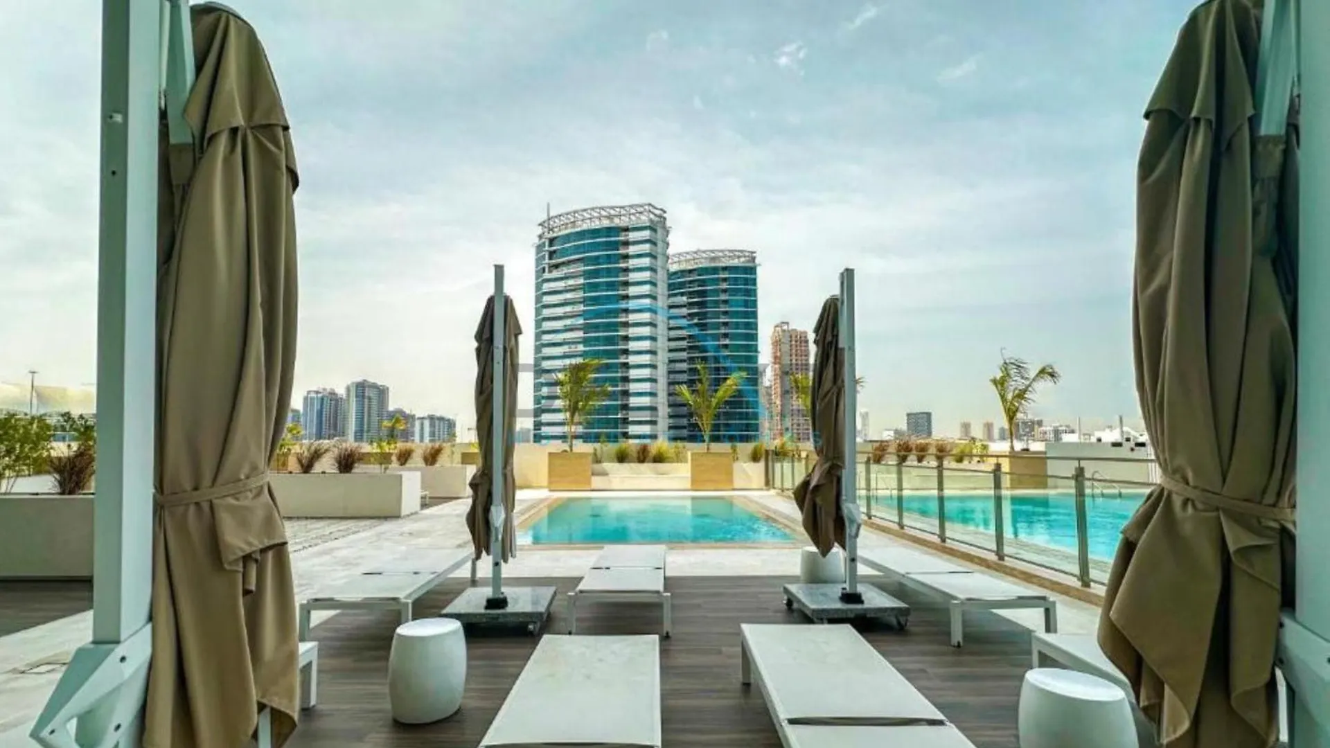 Modern 1Br Apartment In Binghatti Luna, Jumeirah Village Circle By Deluxe Holiday Homes Dubai