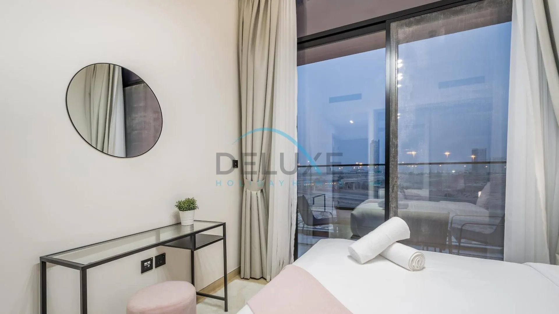 Modern 1Br Apartment In Binghatti Luna, Jumeirah Village Circle By Deluxe Holiday Homes Dubai